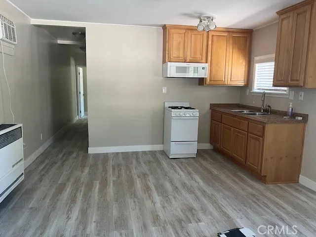 8722 La Salle Street, Cypress, California 90630, 2 Bedrooms Bedrooms, ,1 BathroomBathrooms,Residential Lease,For Rent,La Salle,CV25195835