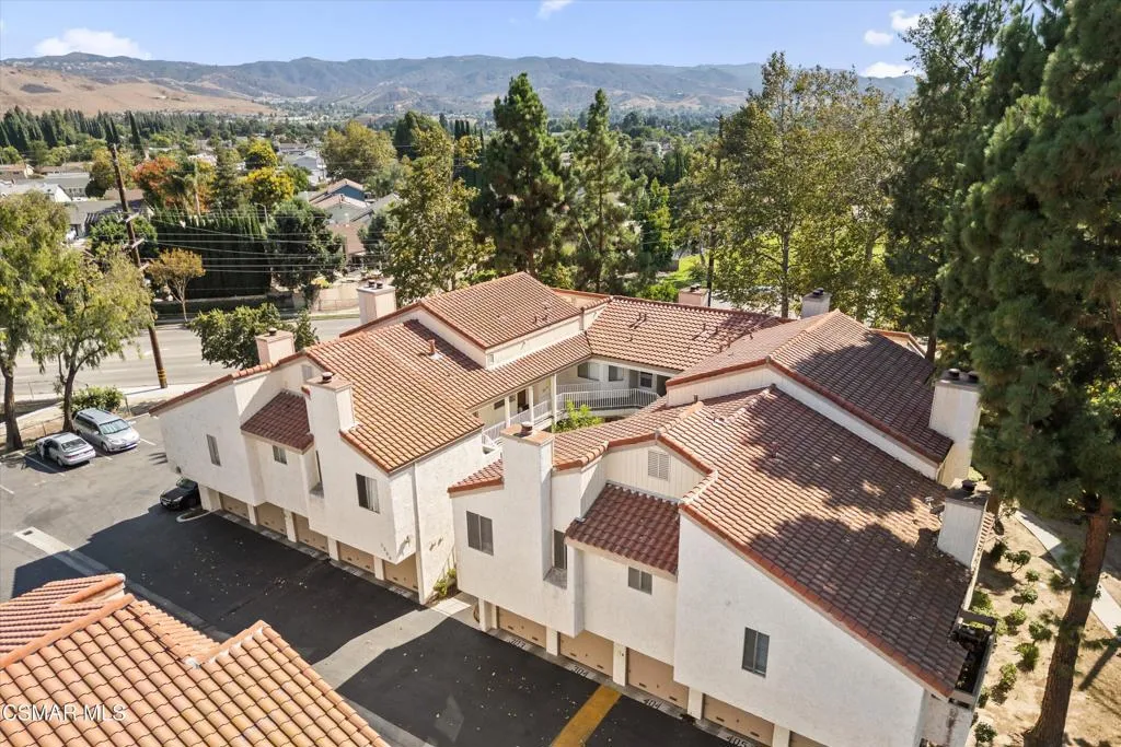 3306 Darby Street 402, Simi Valley, California 93063 home-pic-34