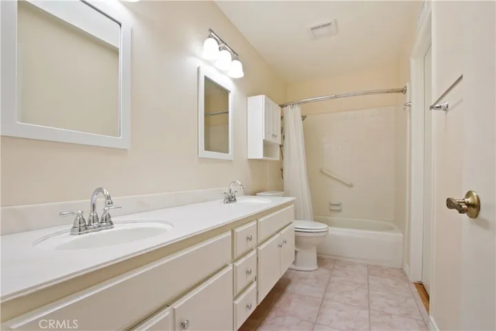 4 Greenbriar, Irvine, California 92604