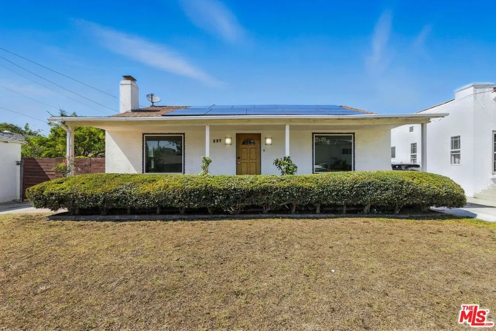 237 W Kelso Street, Inglewood, California 90301, 3 Bedrooms Bedrooms, ,3 BathroomsBathrooms,Residential Income,For Sale,Kelso,25585485