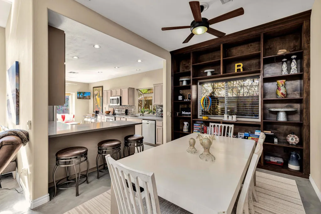 54175 Avenida Madero, La Quinta, California 92253 home-pic-10