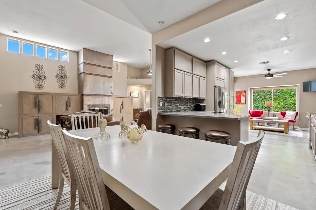 54175 Avenida Madero, La Quinta, California 92253 home-pic-11