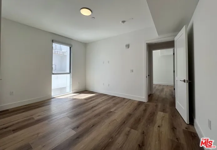 5801 Camerford Avenue 308, Los Angeles, California 90038