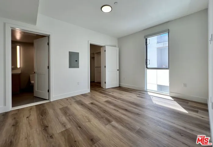 5801 Camerford Avenue 308, Los Angeles, California 90038