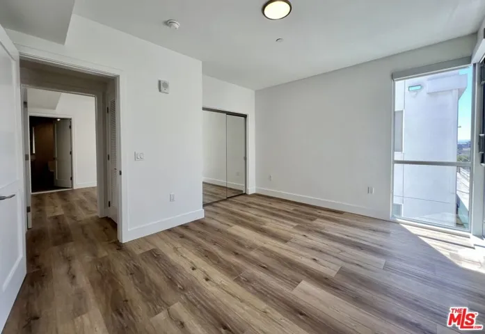 5801 Camerford Avenue 308, Los Angeles, California 90038