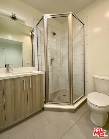 1232 N Kings Road 105, West Hollywood, California 90069