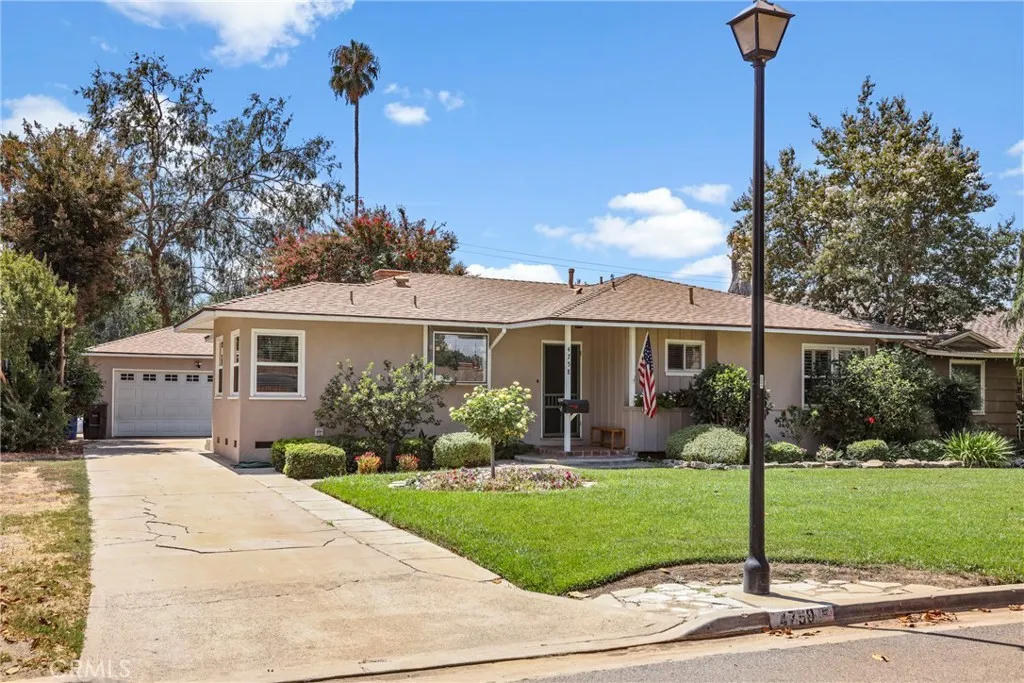 4758 El Molino Avenue, Riverside, California 92504 home-pic-0