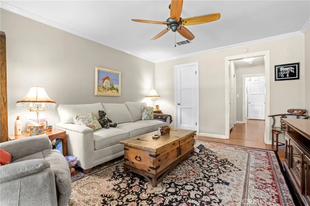 4758 El Molino Avenue, Riverside, California 92504 home-pic-19