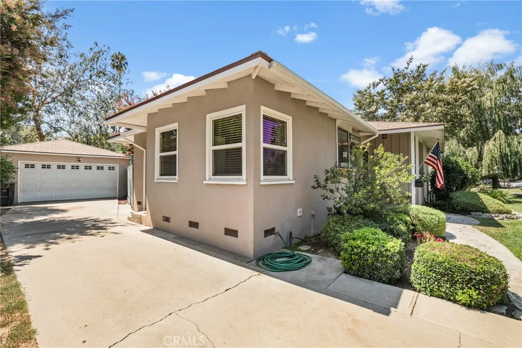 4758 El Molino Avenue, Riverside, California 92504 home-pic-3