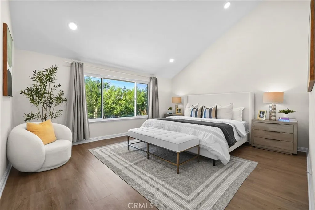 30 Woodland Drive, Irvine, California 92604 home-pic-22