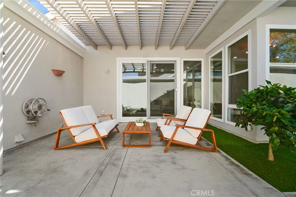 30 Woodland Drive, Irvine, California 92604 home-pic-33