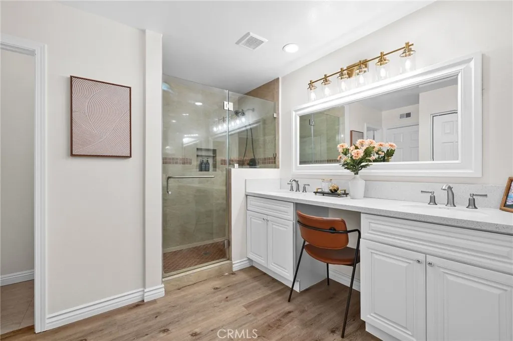 30 Woodland Drive, Irvine, California 92604 home-pic-26