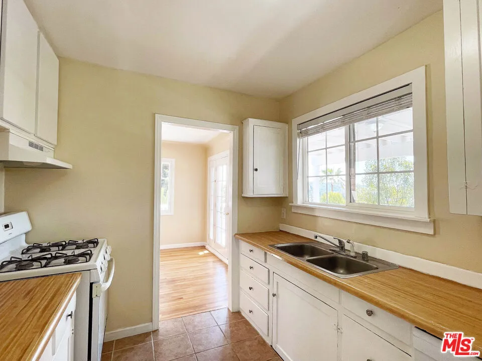 4780 Hub Street, Los Angeles, California 90042 home-pic-9