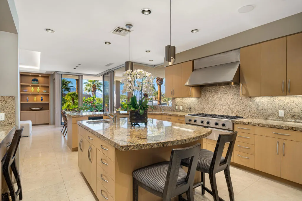 45 Mirada Circle, Rancho Mirage, California 92270 home-pic-9