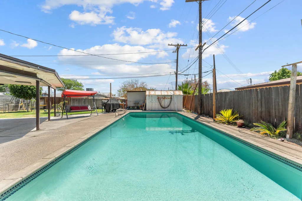 83307 Tourmaline Avenue, Indio, California 92201 home-pic-32