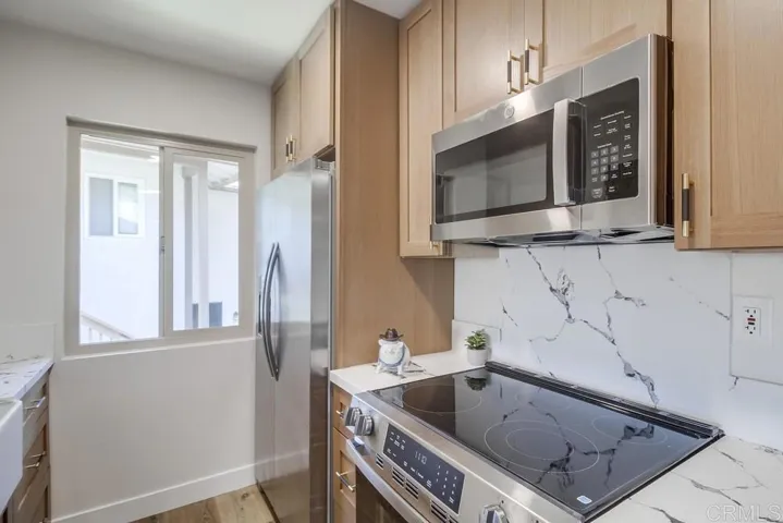 6548 Bell Bluff Avenue, San Diego, California 92119