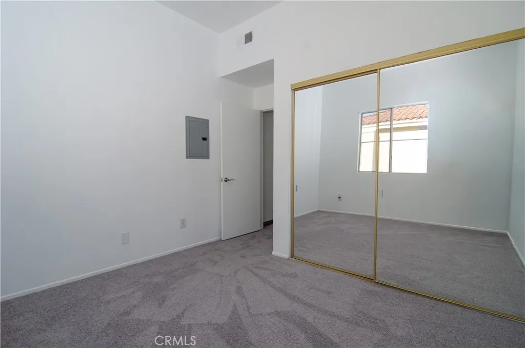 24115 Evans Avenue 1, Newhall, California 91321 home-pic-30