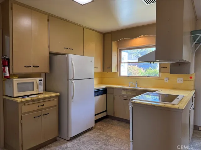 643 Mitchell Drive, San Luis Obispo, California 93401