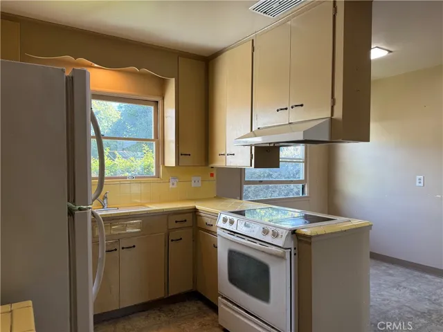 643 Mitchell Drive, San Luis Obispo, California 93401