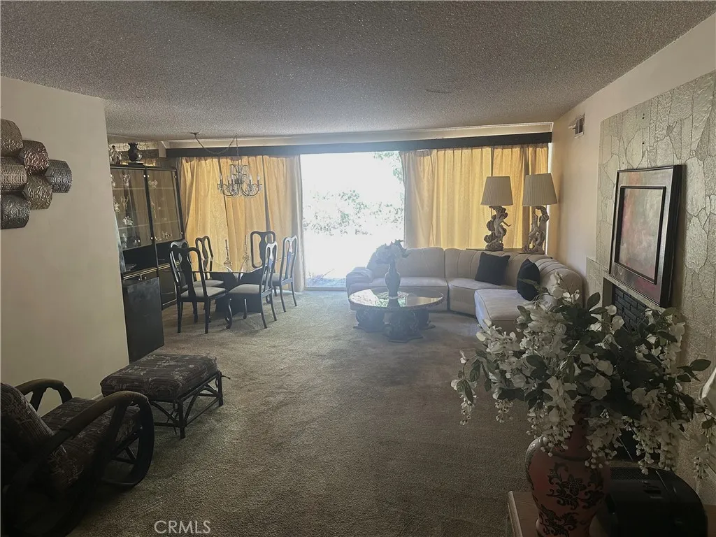 gallery-image 2