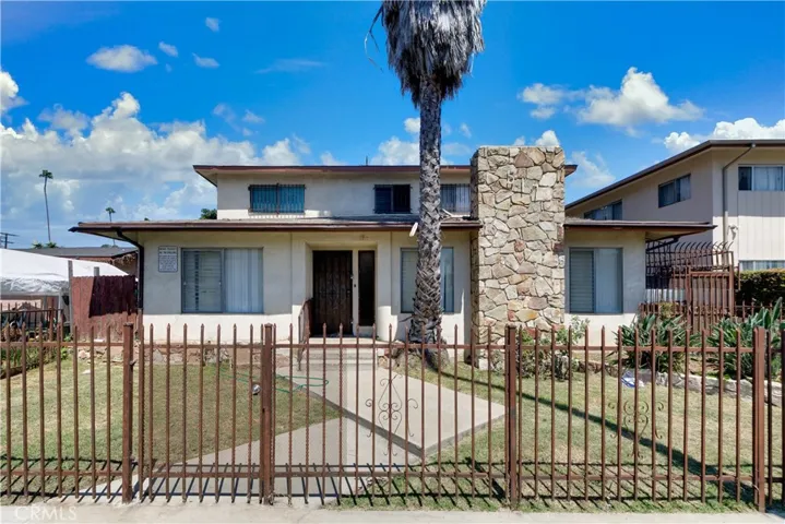 517 E 97th Street, Inglewood, California 90301