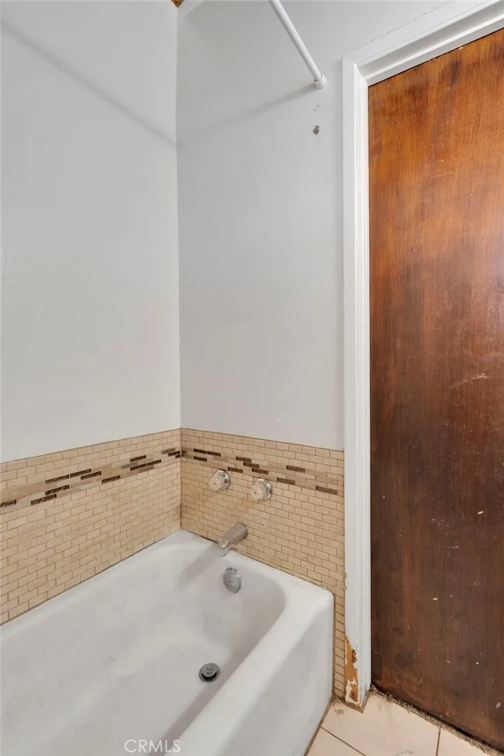 540 Frances Drive, Barstow, California 92311 home-pic-18