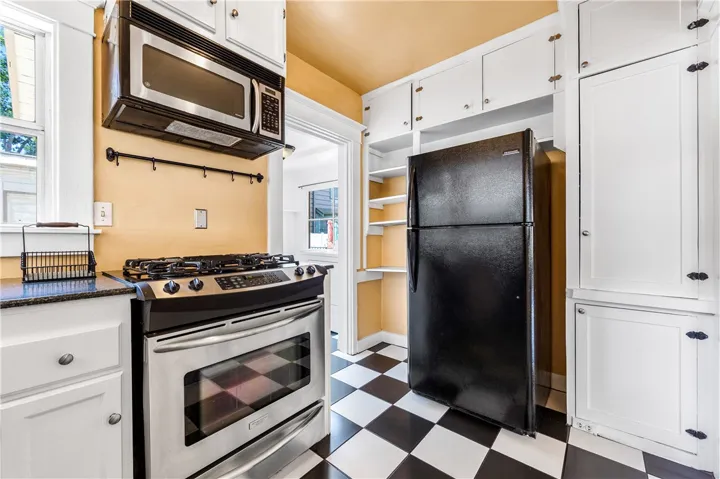1812 1st Street, Long Beach, California 90802