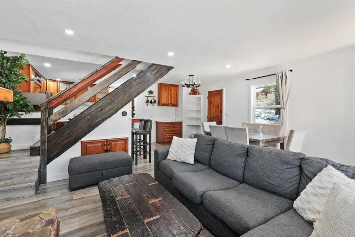 193 Riverside Ave, Sugarloaf, California 92386