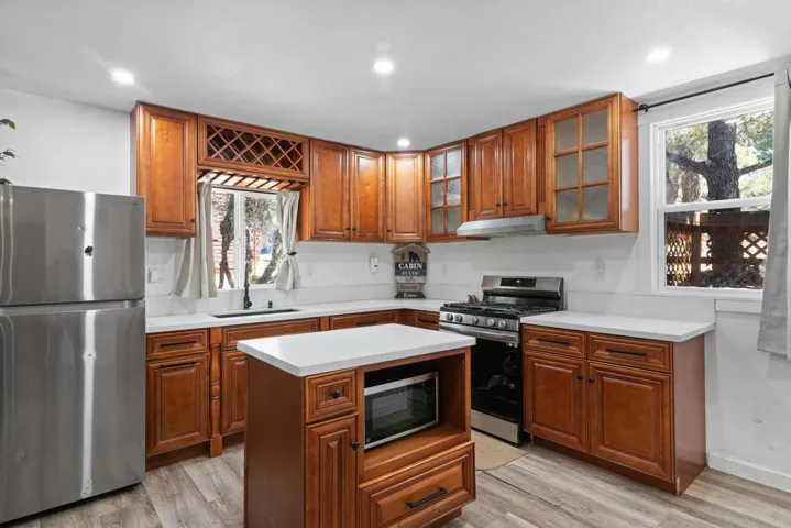 193 Riverside Ave, Sugarloaf, California 92386