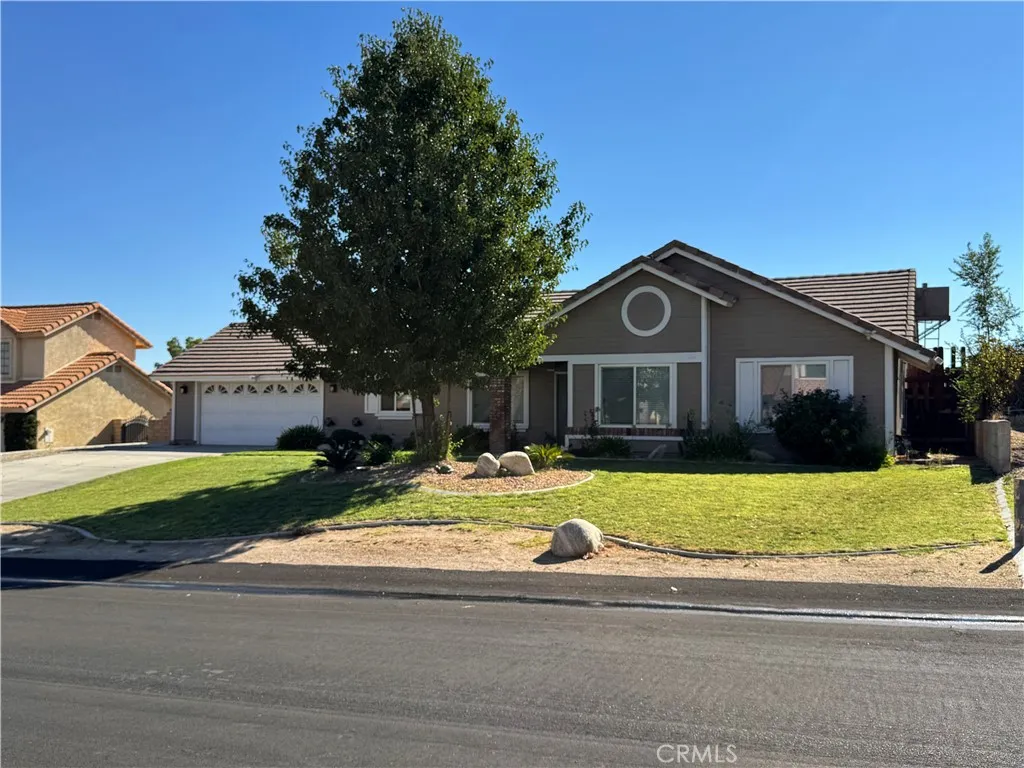 36324 43rd St E, Palmdale, California 93552 home-pic-0