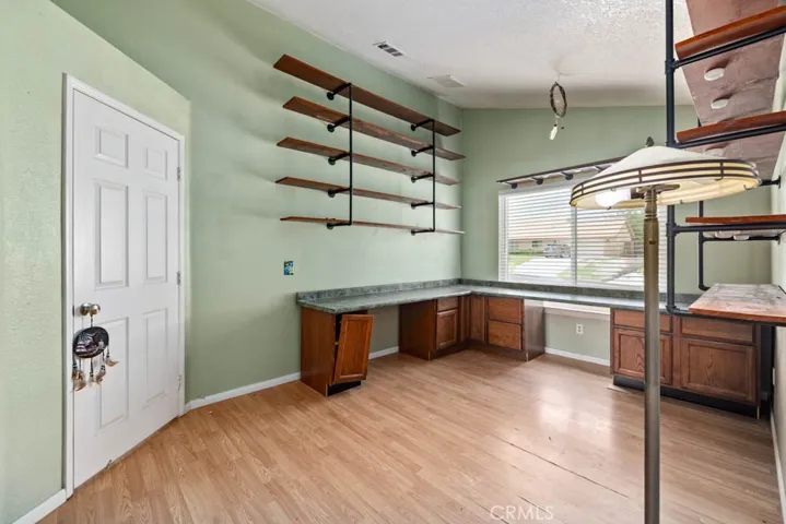 36324 43rd St E, Palmdale, California 93552