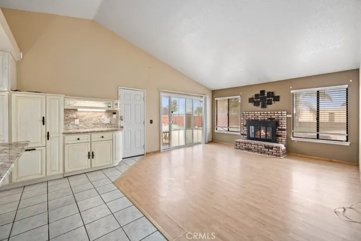 36324 43rd St E, Palmdale, California 93552