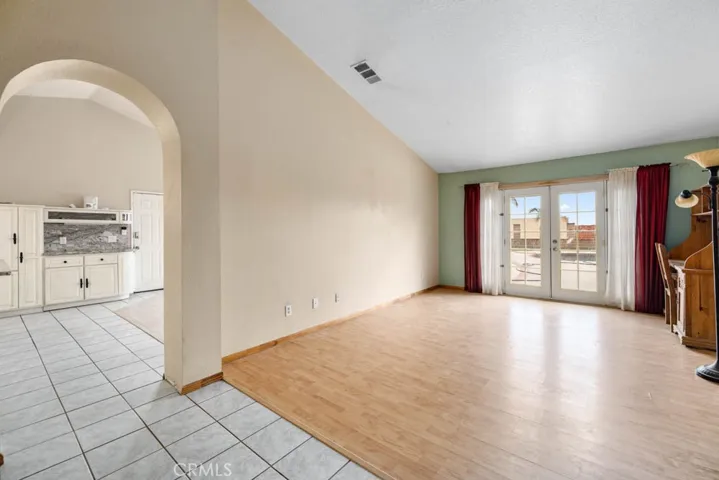 36324 43rd St E, Palmdale, California 93552