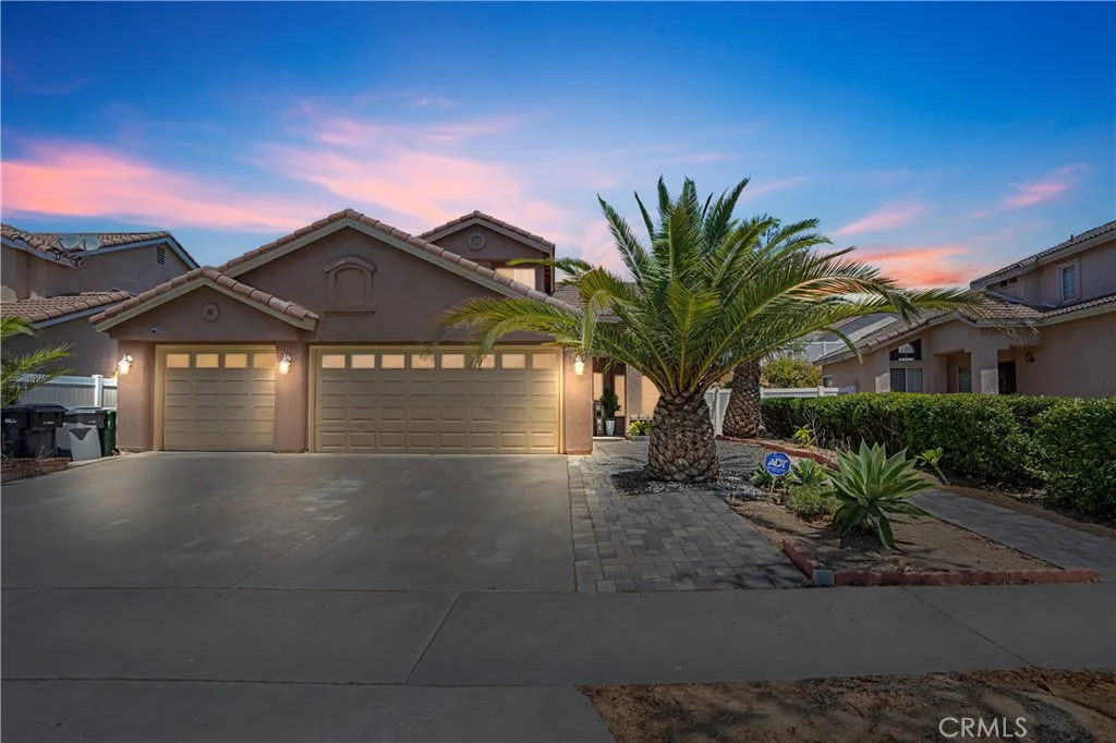 1605 Knox Circle, Corona, California 92879 home-pic-1
