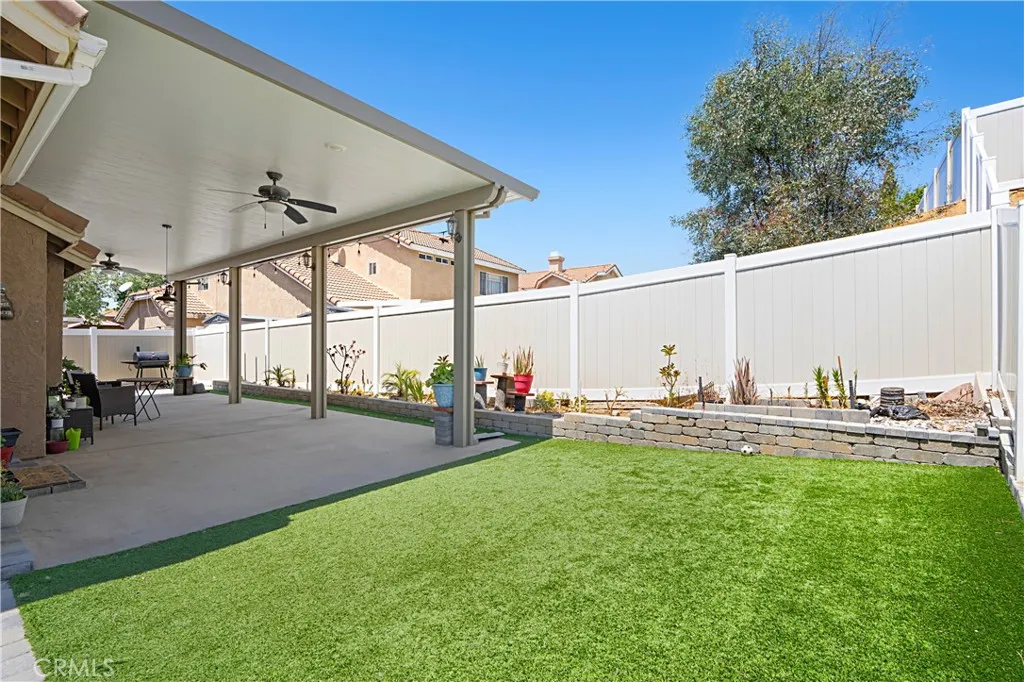 1605 Knox Circle, Corona, California 92879 home-pic-21