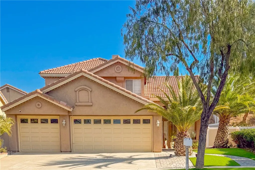 1605 Knox Circle, Corona, California 92879 home-pic-0