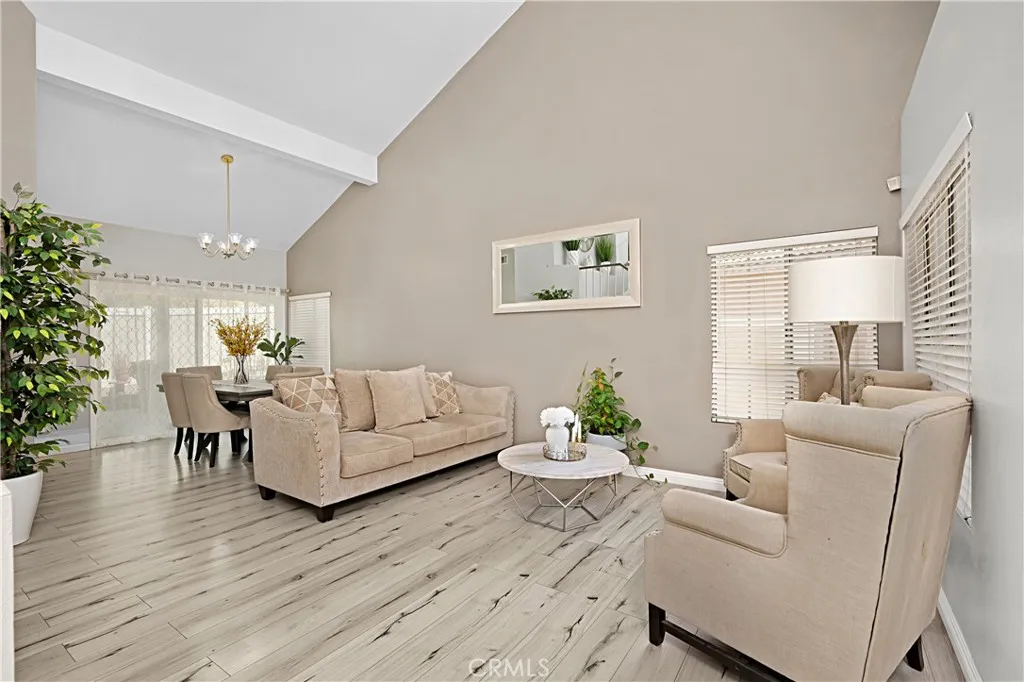 1605 Knox Circle, Corona, California 92879 home-pic-4