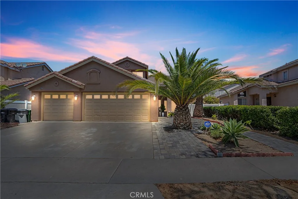 1605 Knox Circle, Corona, California 92879 home-pic-2