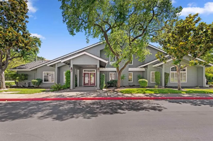 7595 Canyon Meadow Cir C, Pleasanton, California 94588