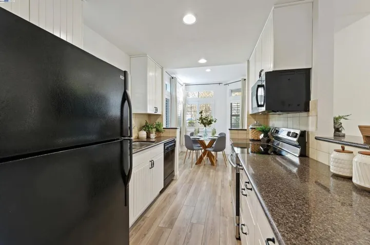 7595 Canyon Meadow Cir C, Pleasanton, California 94588