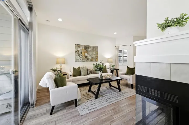 7595 Canyon Meadow Cir C, Pleasanton, California 94588