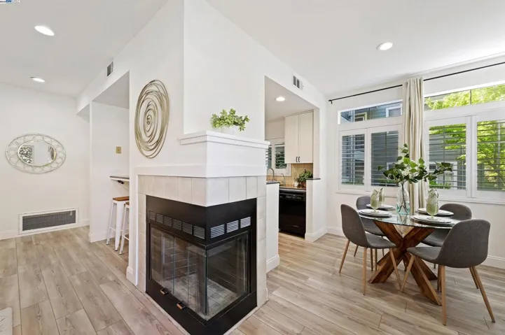7595 Canyon Meadow Cir C, Pleasanton, California 94588