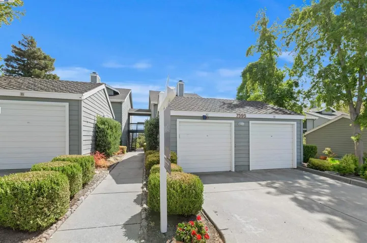 7595 Canyon Meadow Cir C, Pleasanton, California 94588
