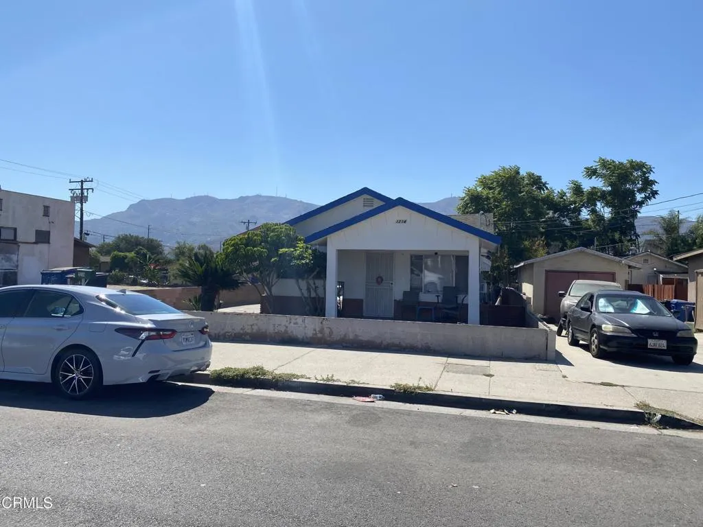 1214 Saticoy Street, Santa Paula, California 93060 home-pic-1
