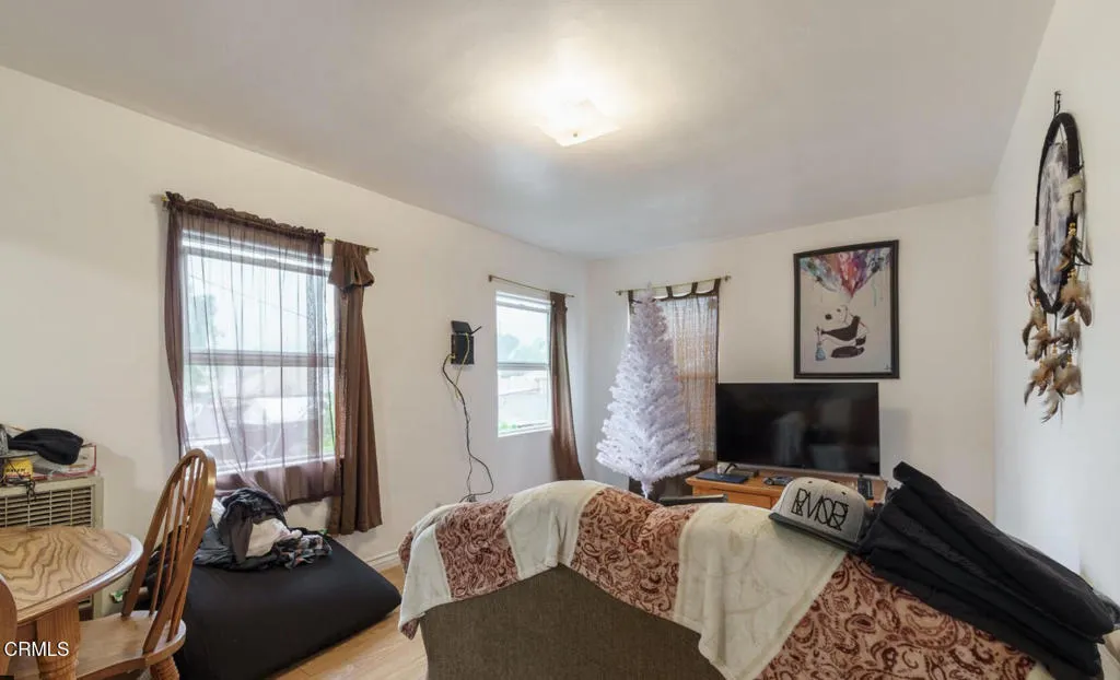 1214 Saticoy Street, Santa Paula, California 93060 home-pic-10