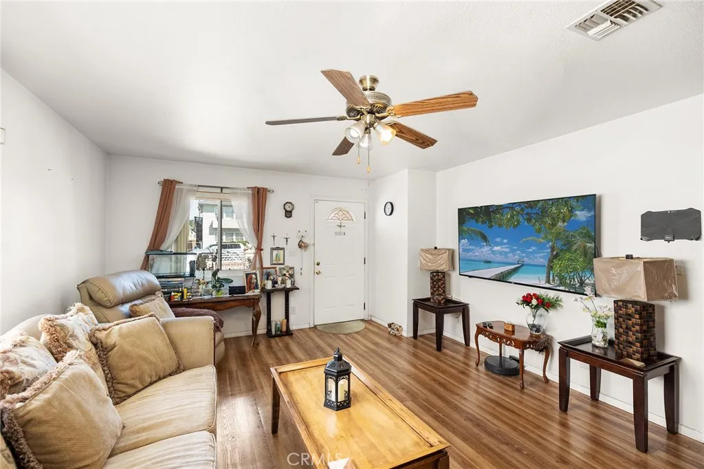 2211 Barbour Court, San Pedro, California 90731 home-pic-9