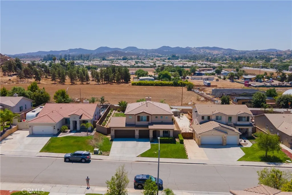 26149 Sierra Sky Street, Menifee, California 92584 home-pic-32