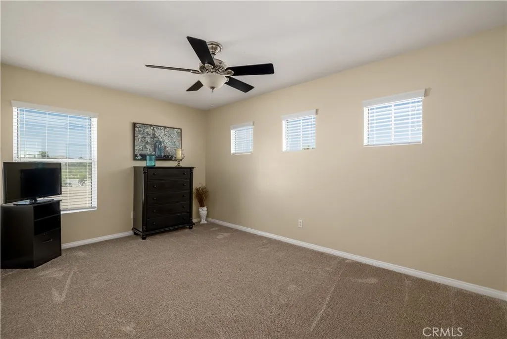 26149 Sierra Sky Street, Menifee, California 92584 home-pic-12