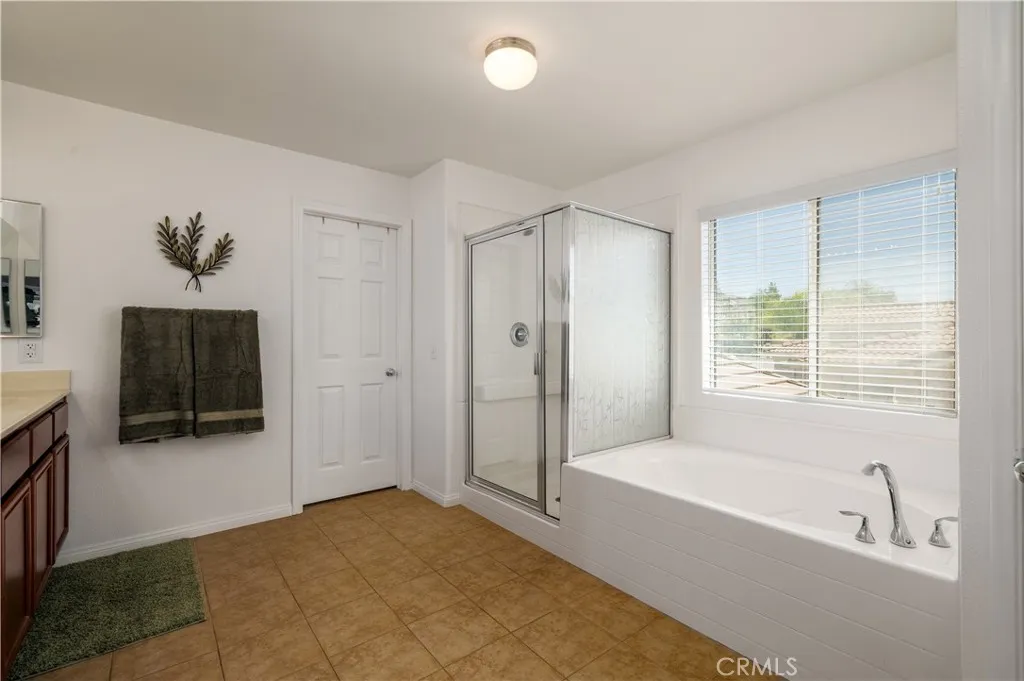 26149 Sierra Sky Street, Menifee, California 92584 home-pic-19