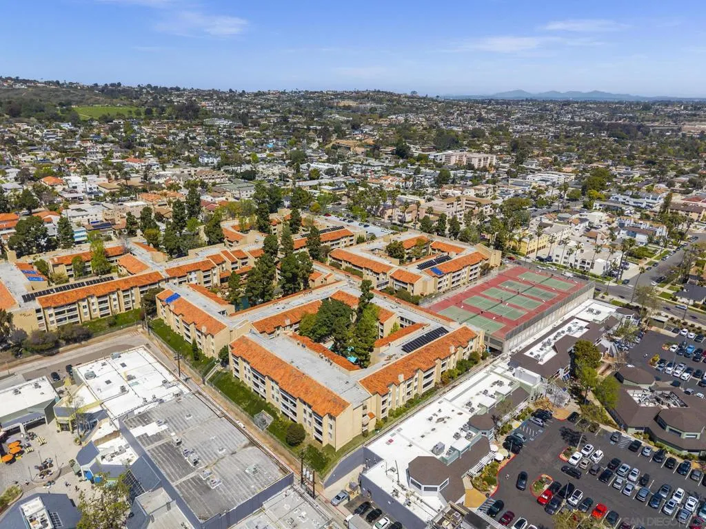 4600 Lamont St  home-pic-45